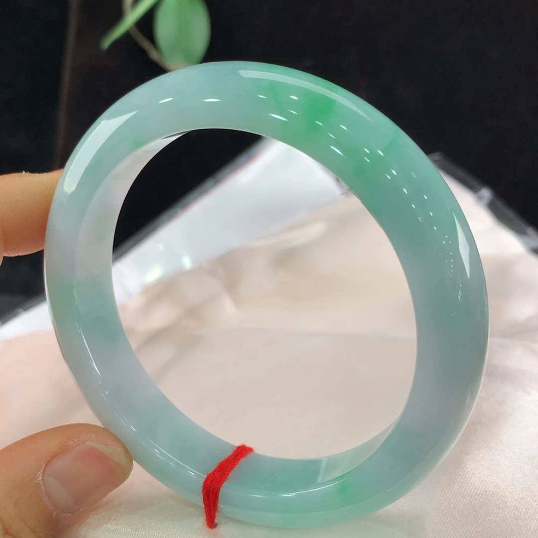 翡翠手镯未镶嵌111-0045