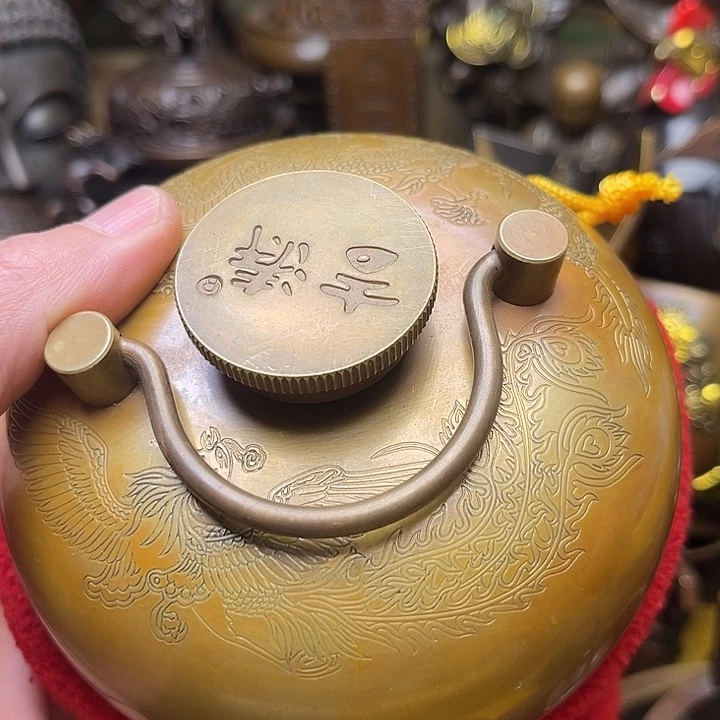 精美铜器批发档口