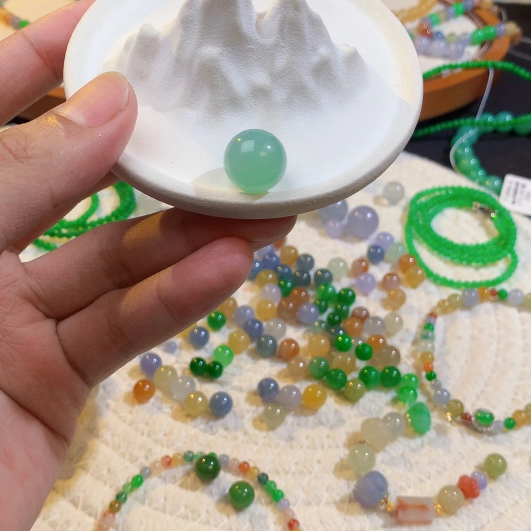 翡翠散珠13mm薄荷绿单珠