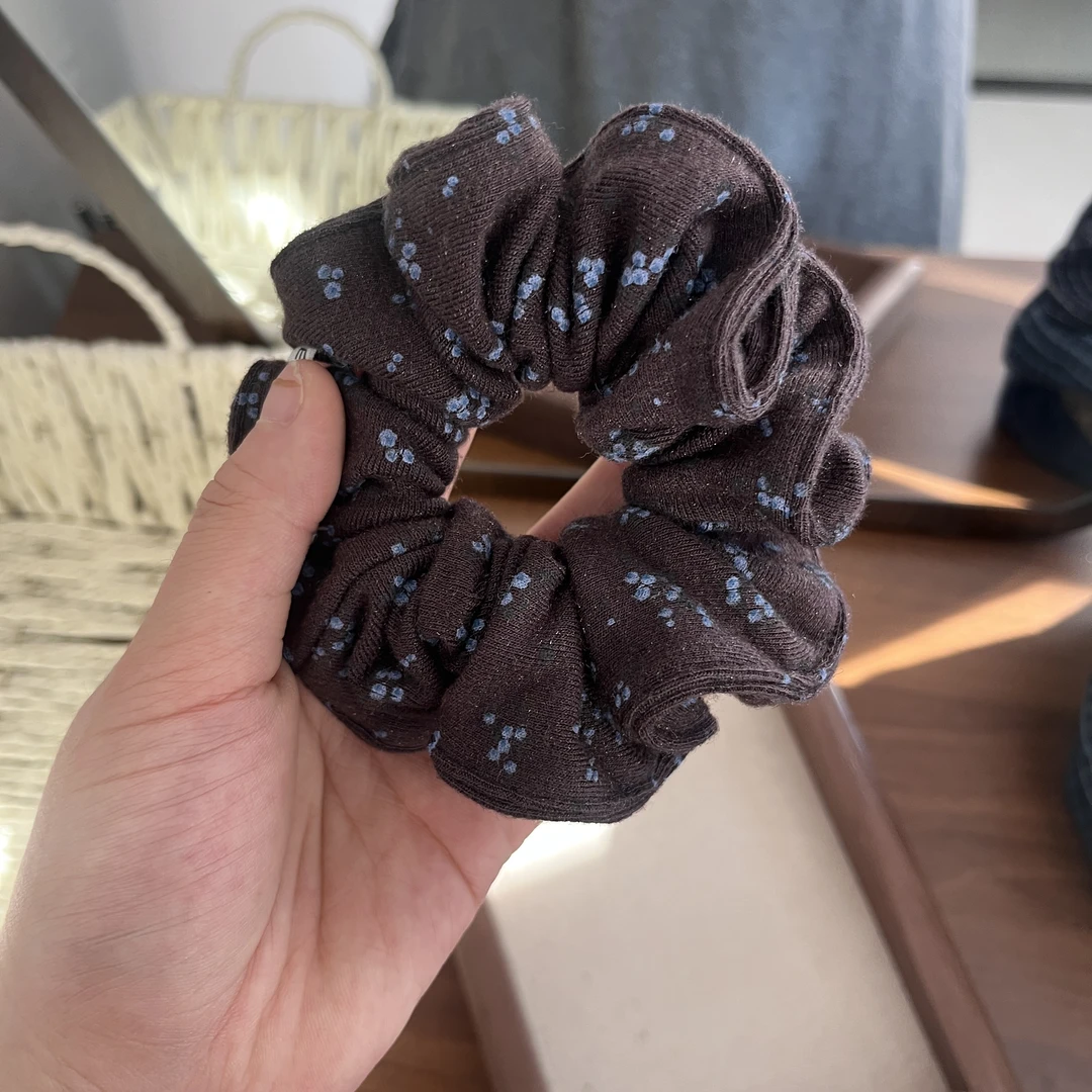 新韩系东大门高级感百搭简约咖色碎花大肠发圈扎头发发绳头绳