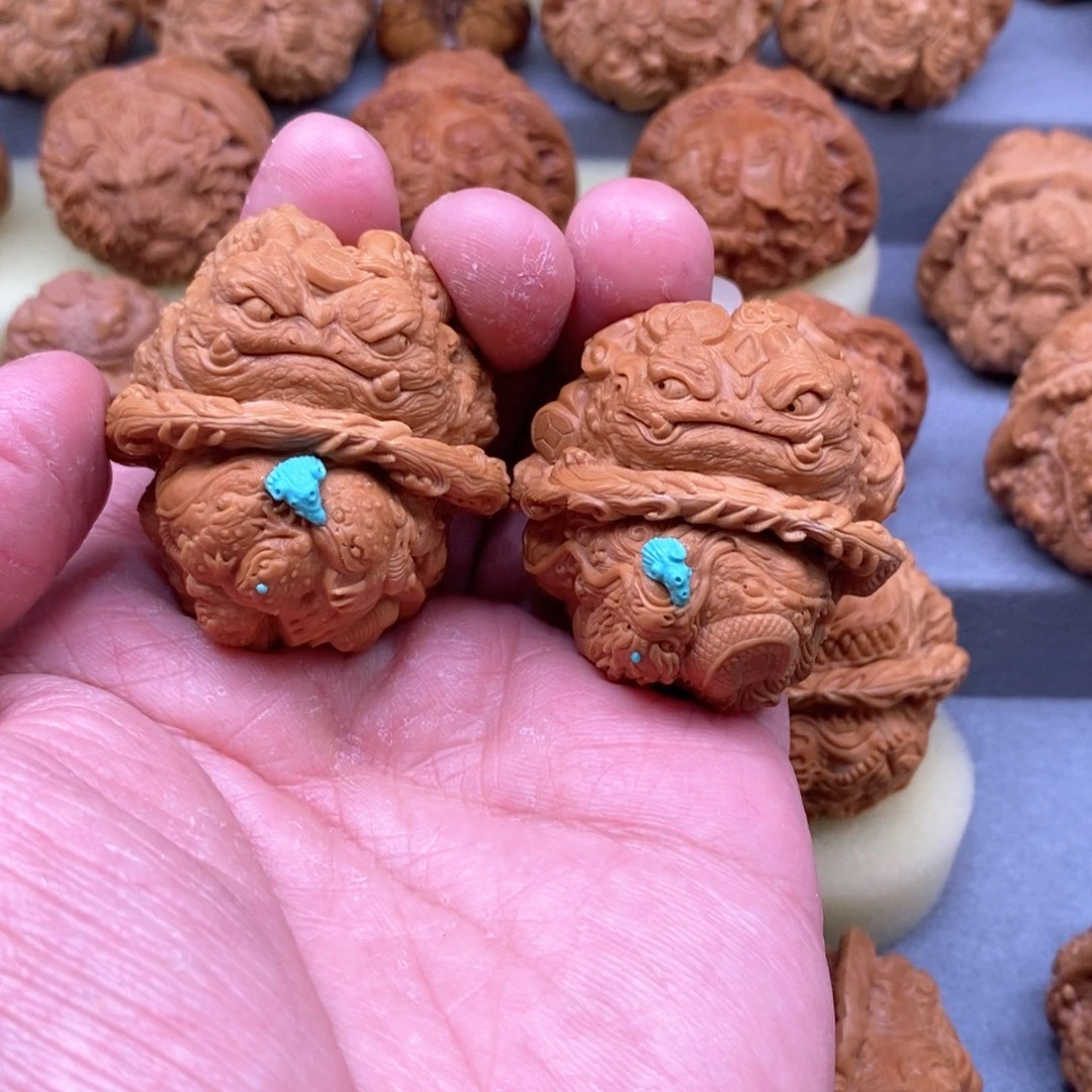 核桃手串/手链摩****萨龙凤金蝉