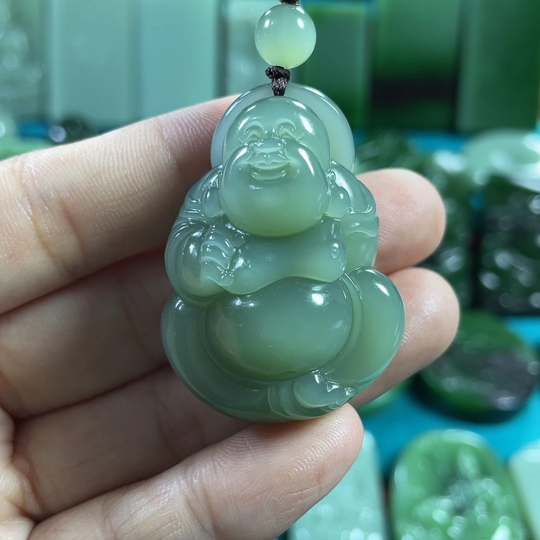 和田玉未镶嵌颈饰T****K