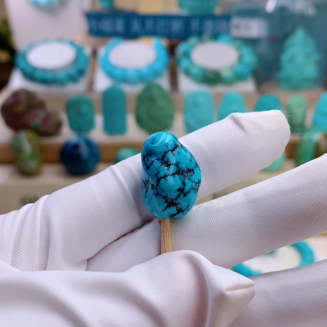 绿松石未镶嵌挂件