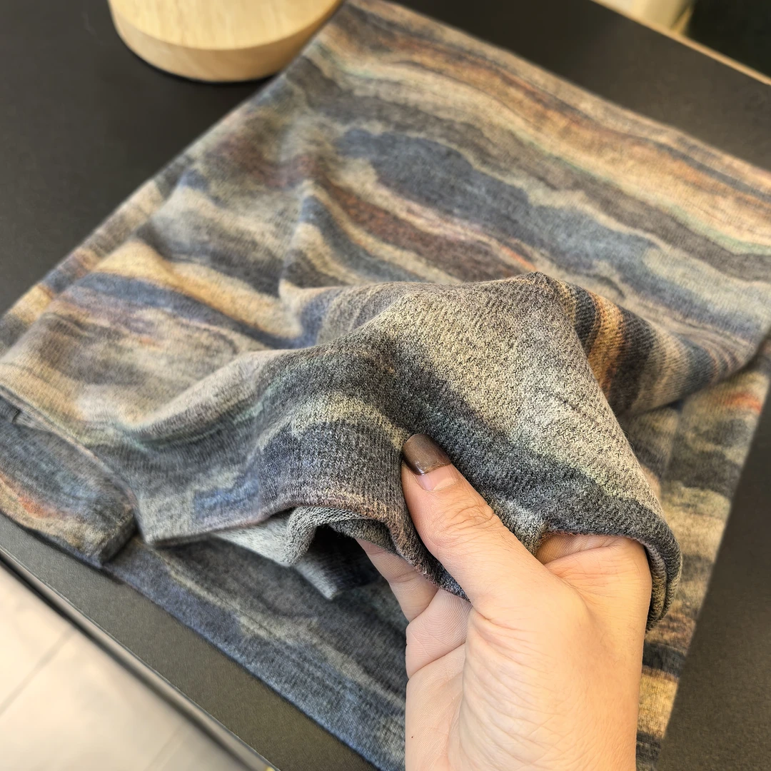 早春第一件巨百搭巨好看高弹性舒适水墨画打底衫