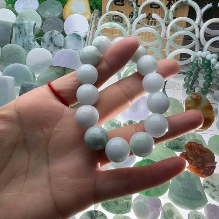 翡翠吊坠(赠链)未镶嵌翡翠珠子手串