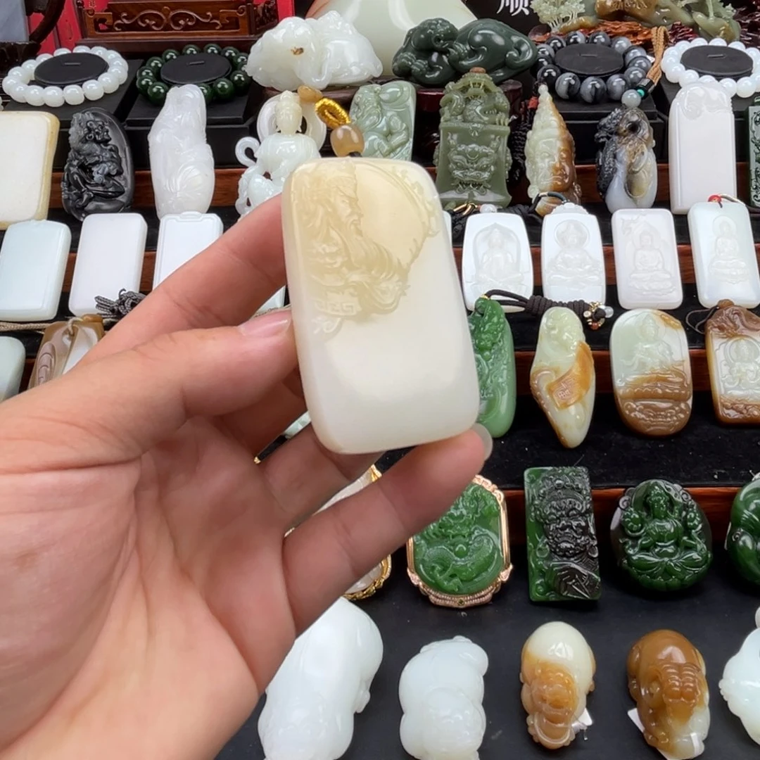 和田玉未镶嵌挂件