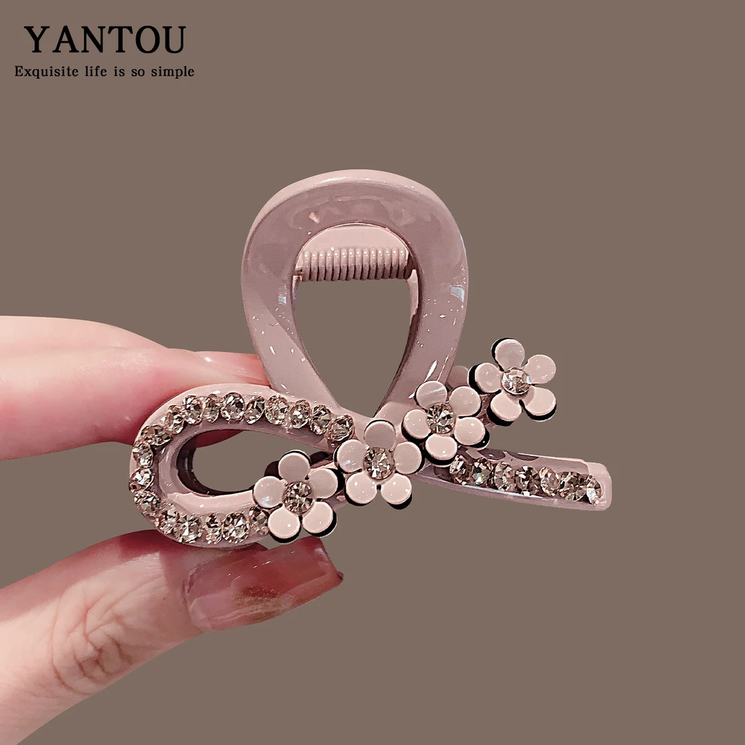 高级感山茶花半扎发夹女小众发饰镶钻简约气质小抓夹发量少鲨鱼夹