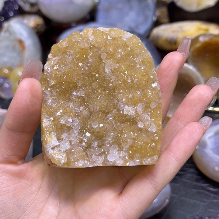 水晶未镶嵌珠宝半成品黄晶簇