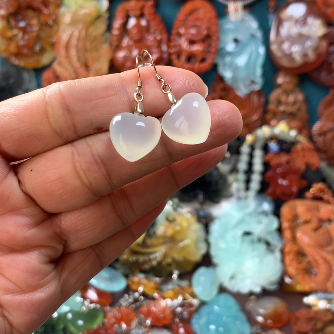 蛇纹石玉耳坠未镶嵌