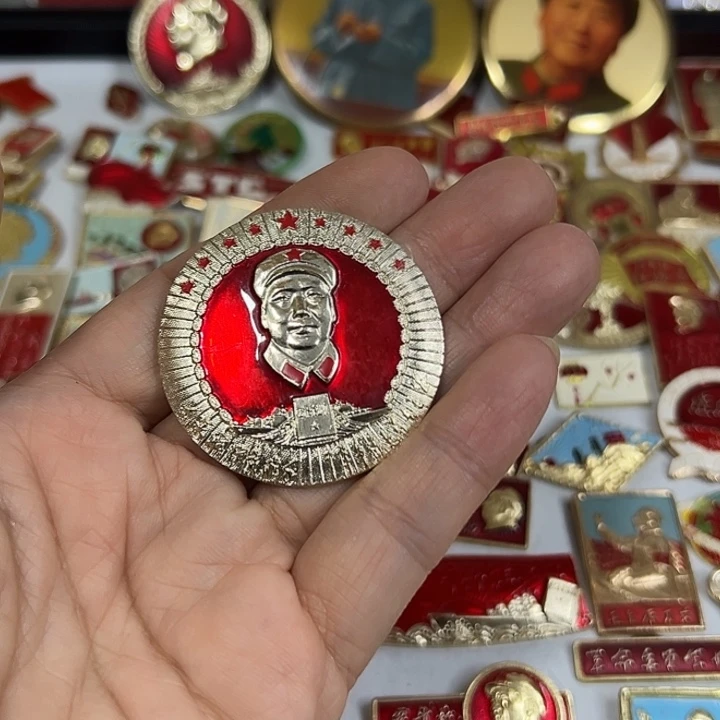 M***店其他普通金属纪念章