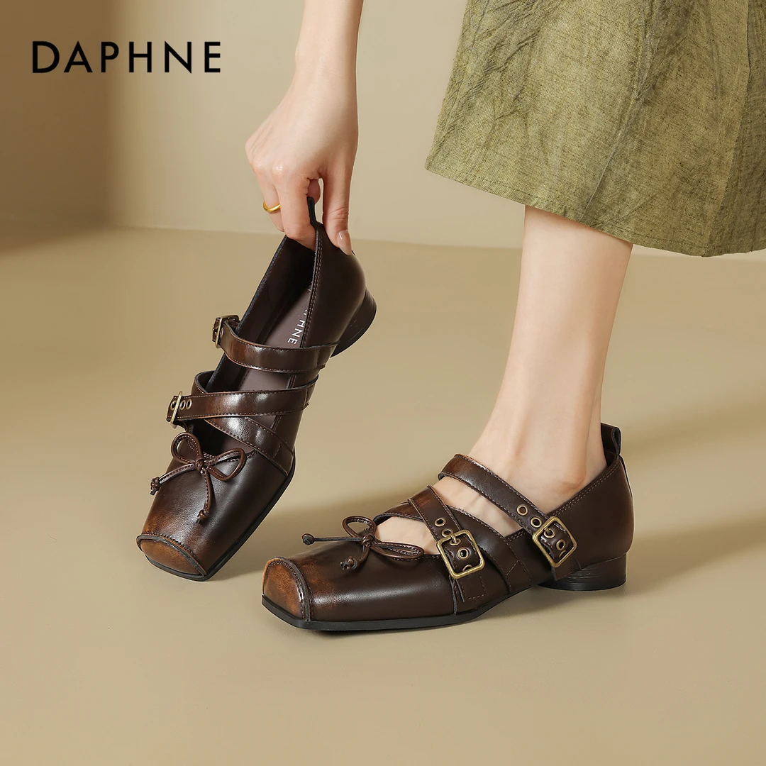 达芙妮棕色复古玛丽珍鞋女2025早秋新款浅口单鞋低跟不累脚小皮鞋