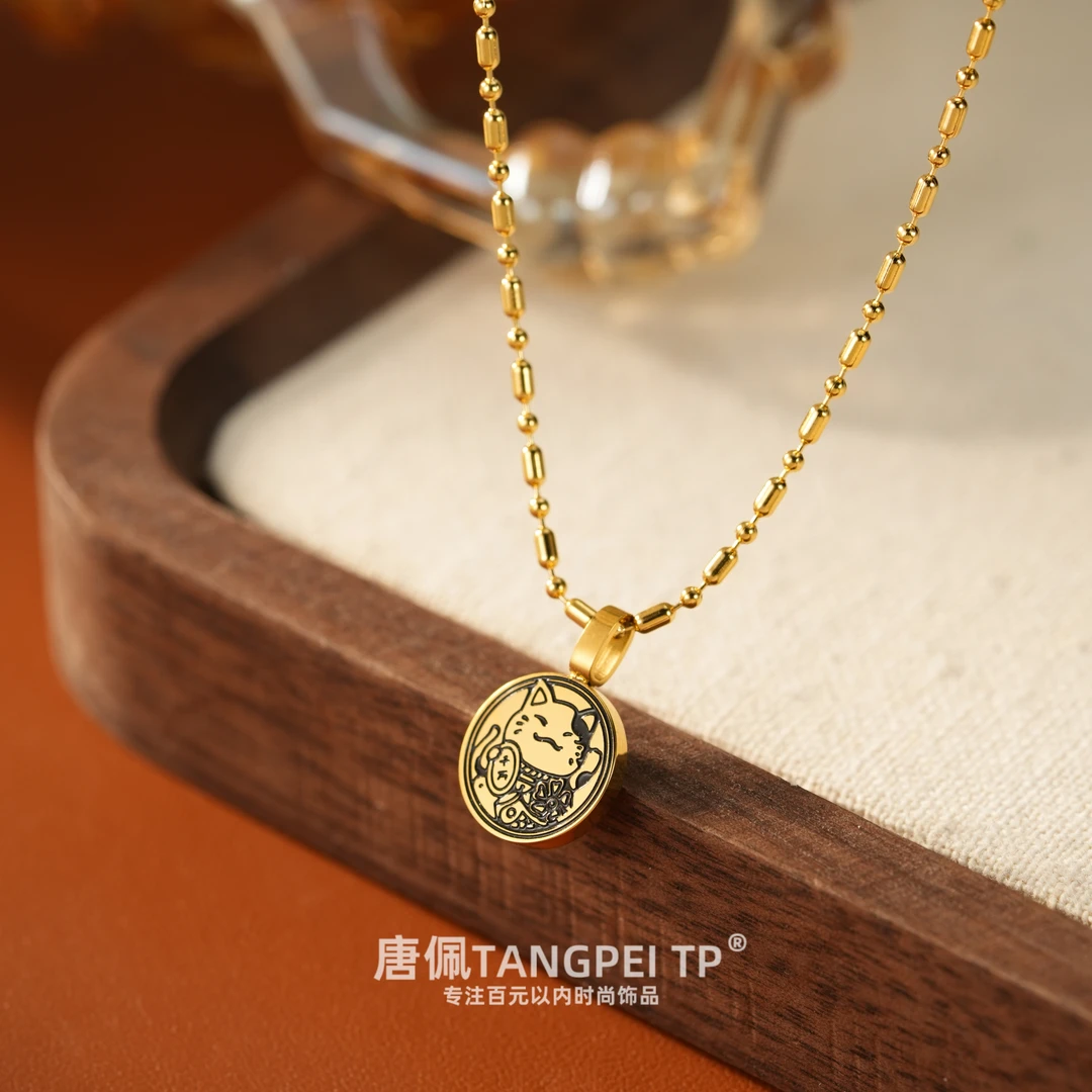 不锈钢项链 设计感吉祥小猫圆牌吊坠项链小众可爱复古时尚饰品