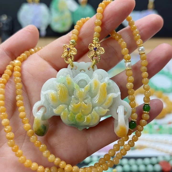 颈饰未镶嵌翡翠吊坠