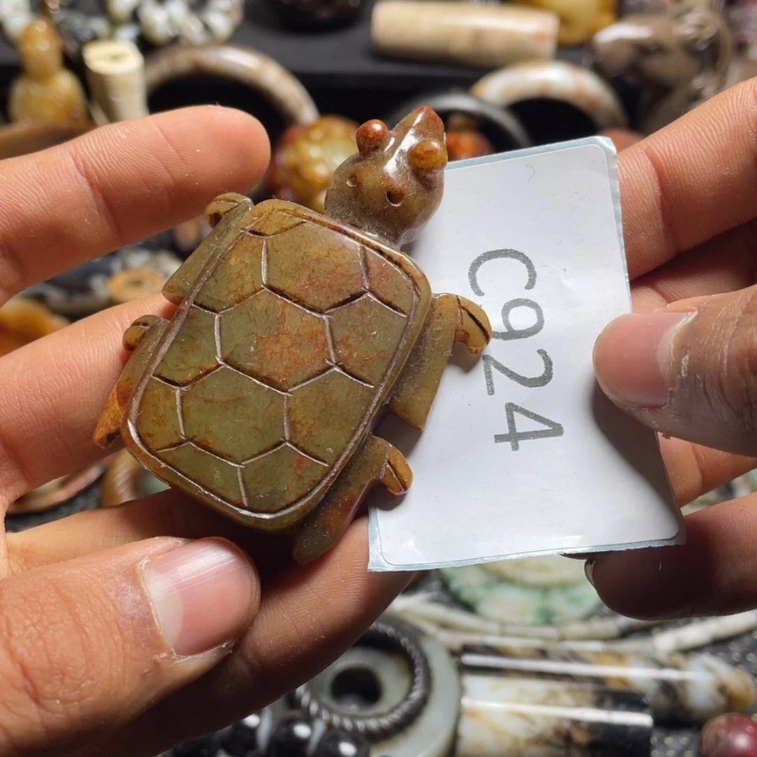 和田玉（糖玉）挂件未镶嵌