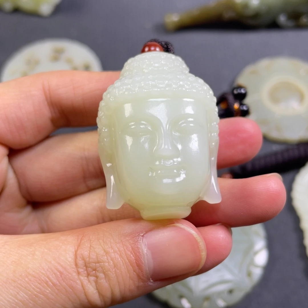 蚍***树和田玉未镶嵌颈饰