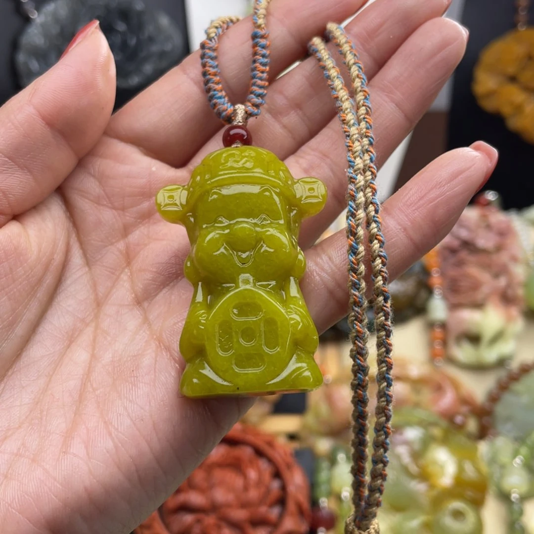 未镶嵌蛇纹石玉颈饰