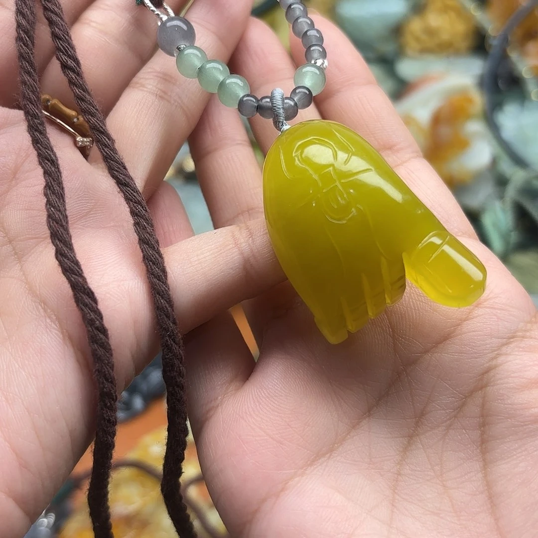 蛇纹石玉未镶嵌吊坠