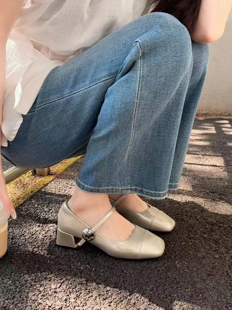 法式复古粗跟浅口新款玛丽珍单鞋仙女风气质方头配裙子晚晚鞋