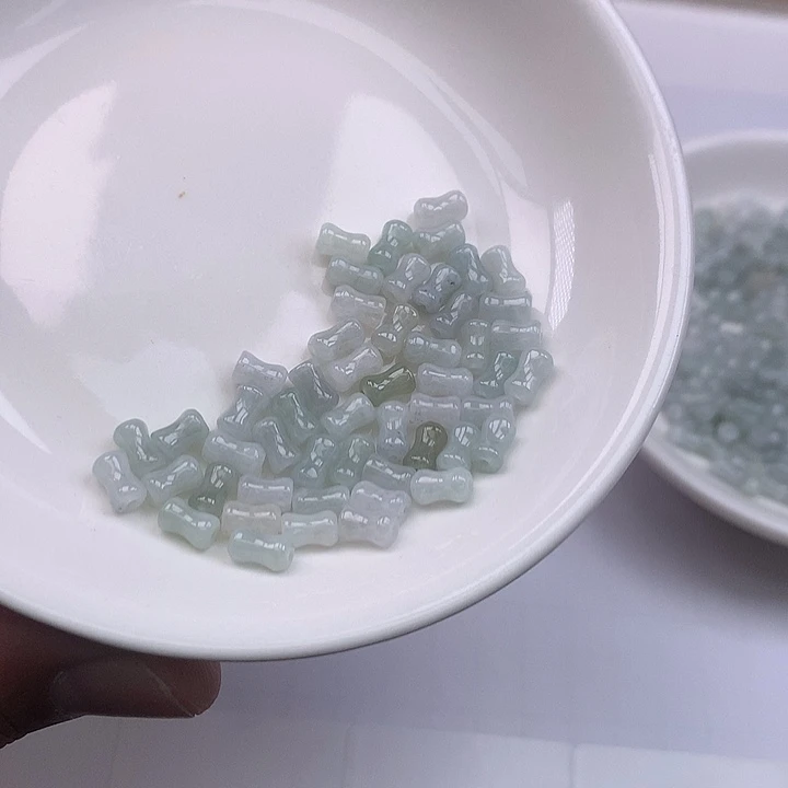 翡翠未镶嵌手链天然翡翠散珠小蛮腰，