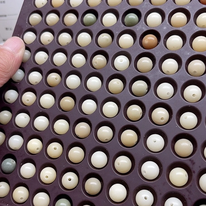 白玉菩提吊坠微瑕9烟雨江南圆珠100颗卡灯牌宠100颗