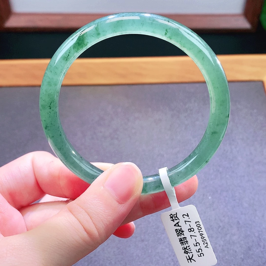 未镶嵌手镯翡翠天然翡翠