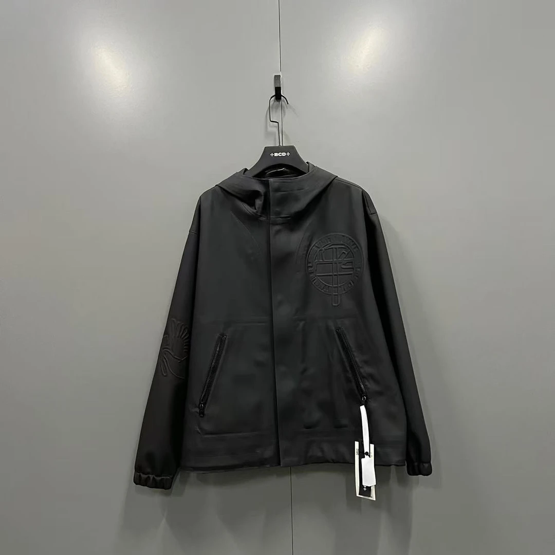 99新 LouisVuitton/路易威登 j31 浮纹连帽夹克 50码 007932