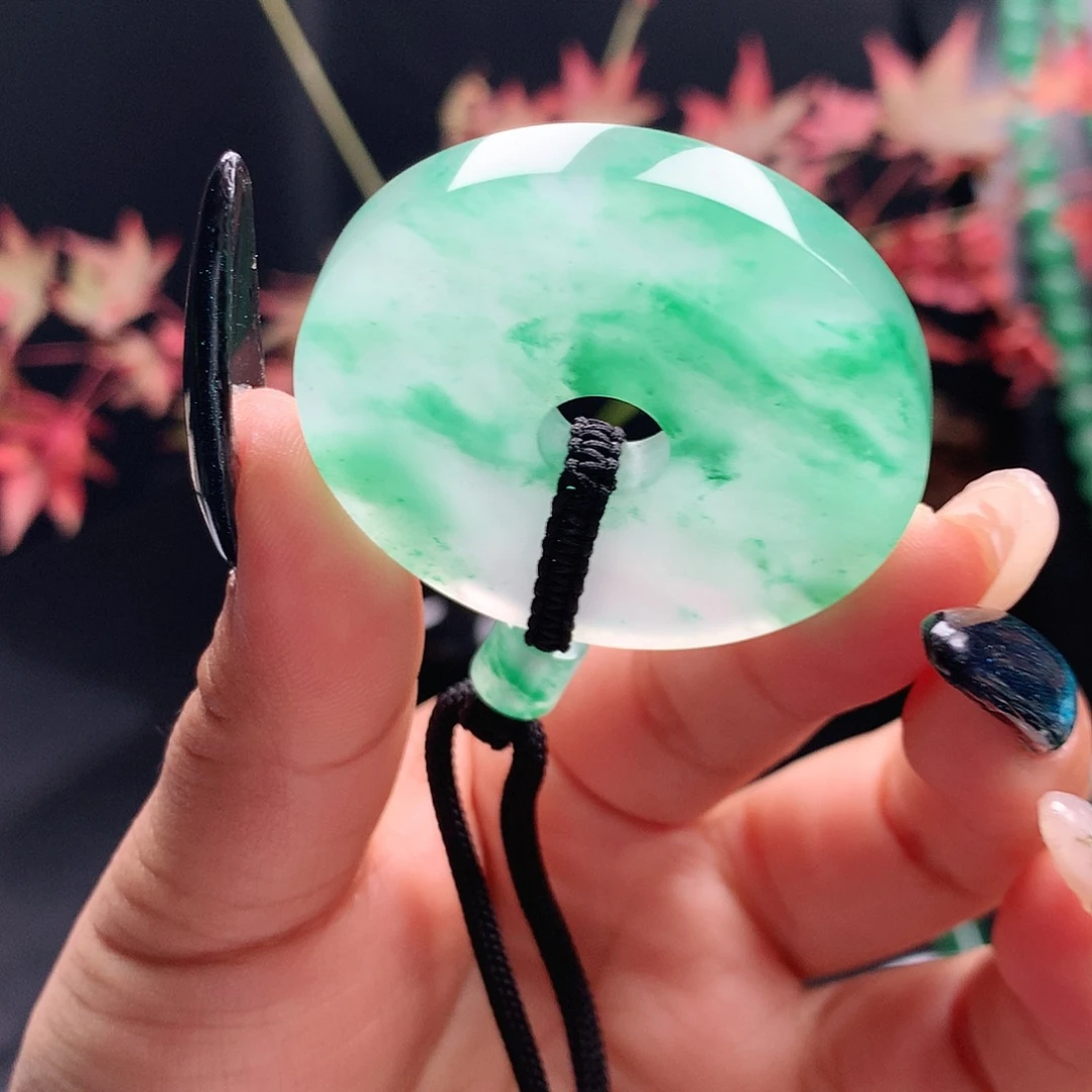 石英质玉未镶嵌吊坠