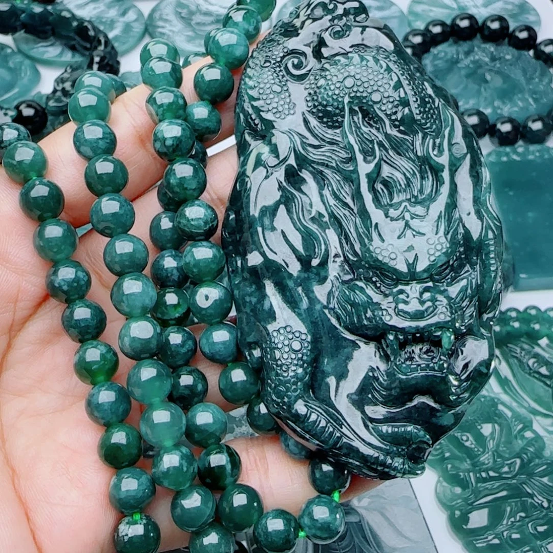 颈饰未镶嵌翡翠多样性发货天然的A货翡翠