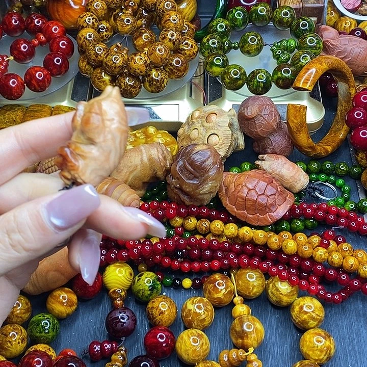 松木琥珀木文玩手串