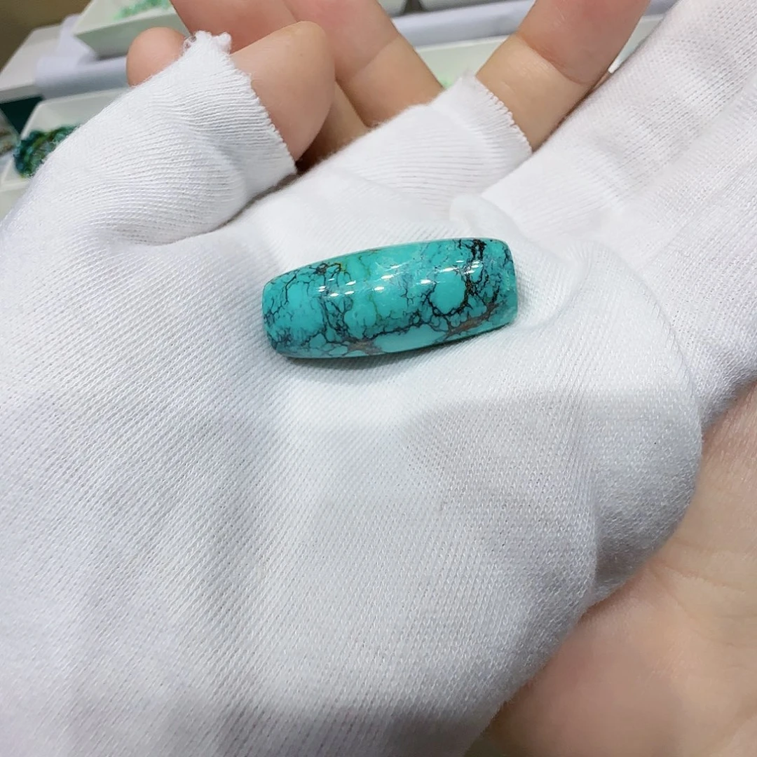 未镶嵌绿松石原矿绿松石