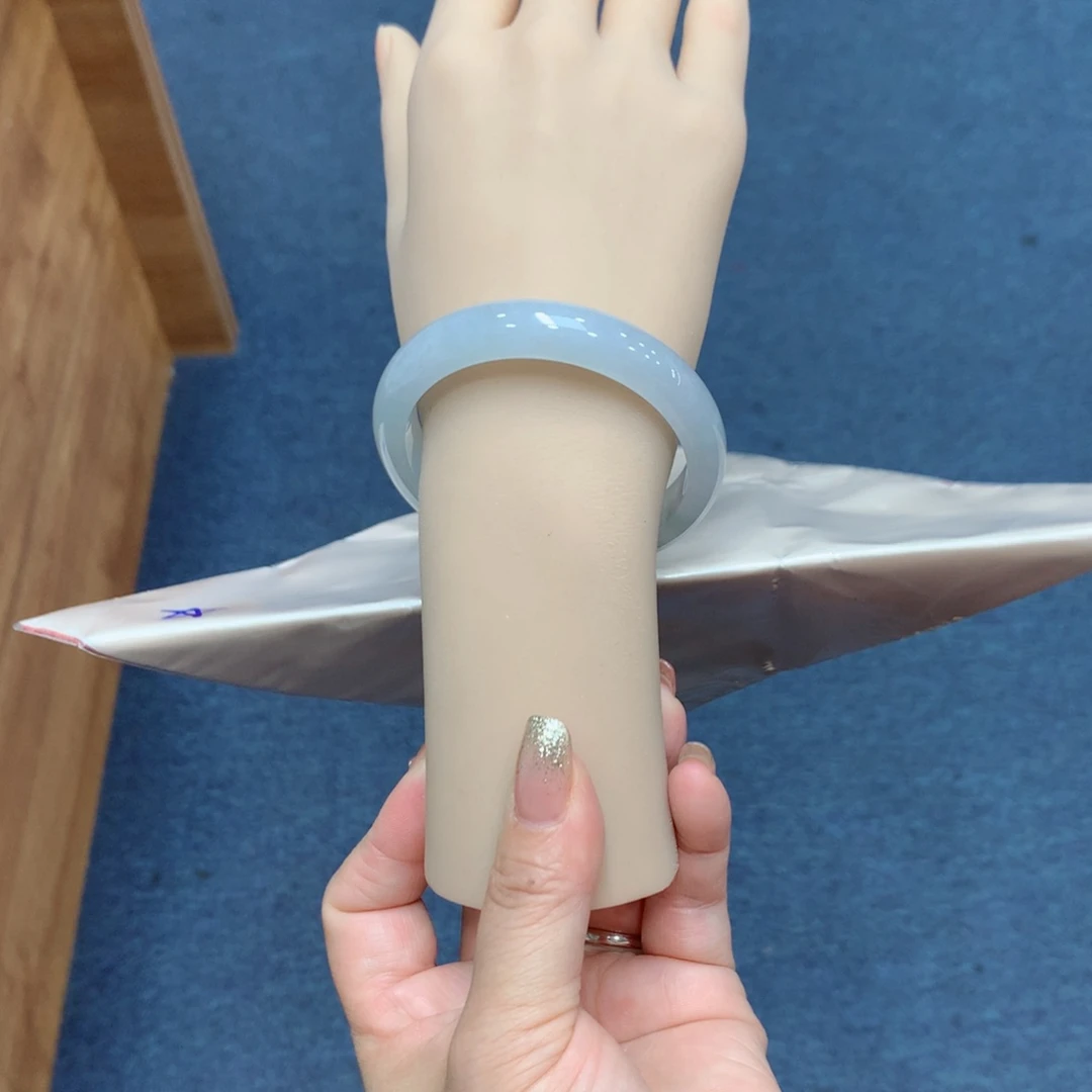 未镶嵌手镯翡翠翡翠