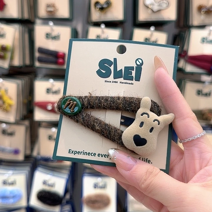 棕色毛毛西高地掰掰夹三角