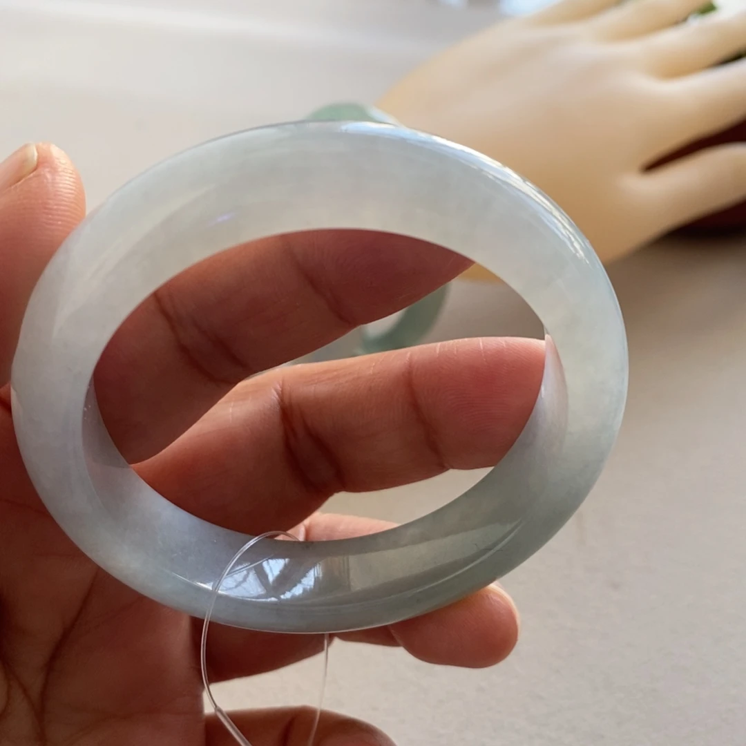 翡翠手镯未镶嵌天然翡翠手镯