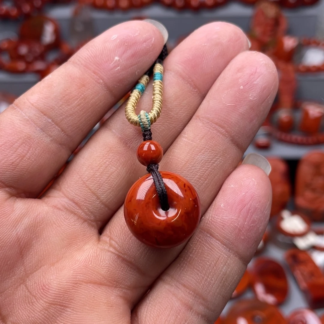 南红玛瑙未镶嵌珠宝奇石吊坠