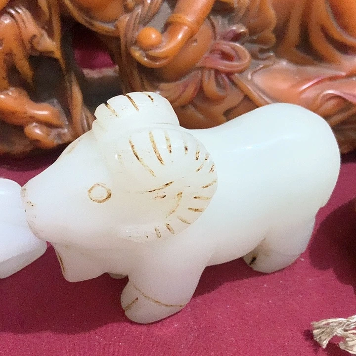 陶瓷我是一只小兔子摆件