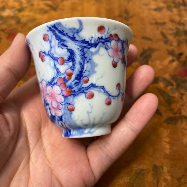 青花加彩梅花闻香杯