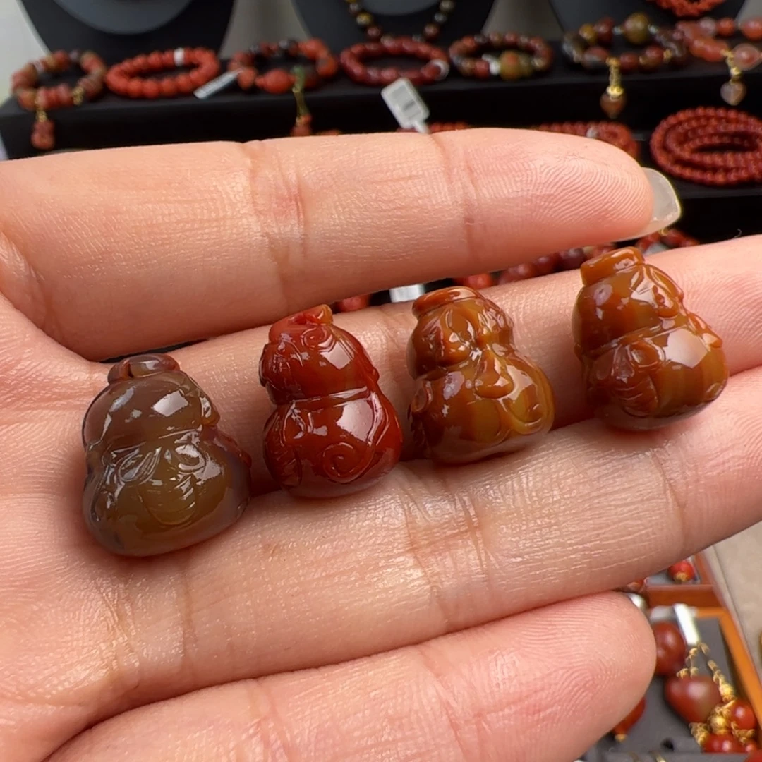 南红玛瑙未镶嵌（通孔包浆葫芦15*12多样性发一