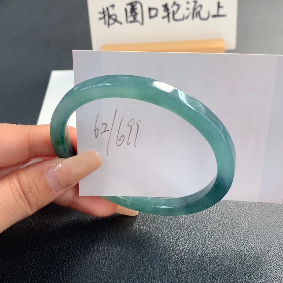 翡翠未镶嵌手镯天然翡翠