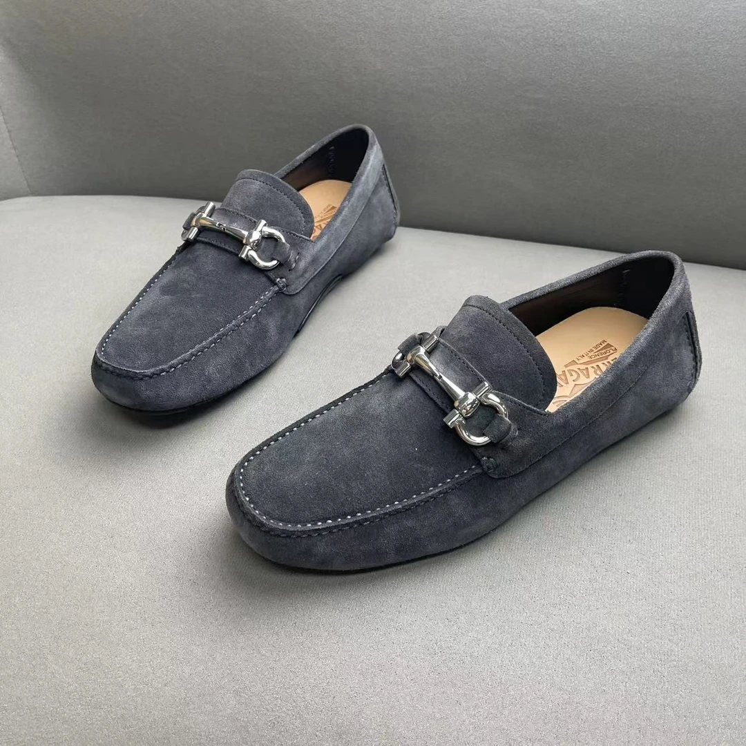 未使用 FERRAGAMO/菲拉格慕 灰色麂皮银扣logo豆豆鞋 41码/全新