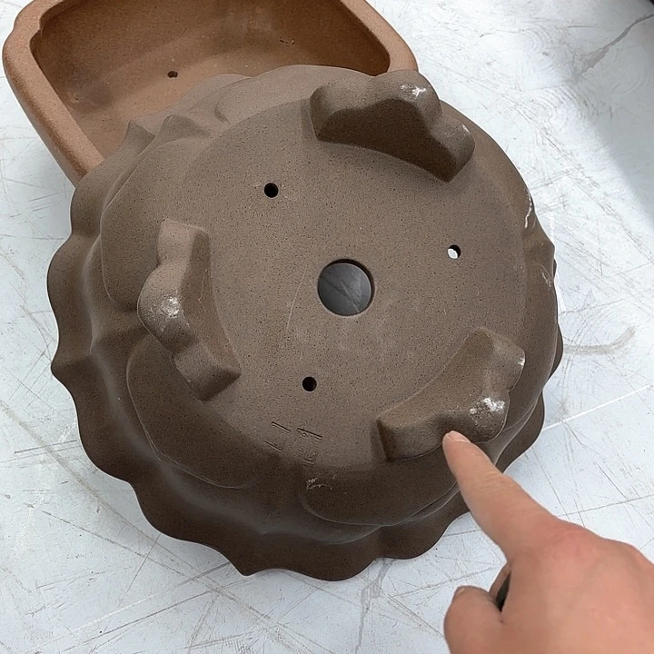 紫砂花盆紫砂的颜色很好看呀