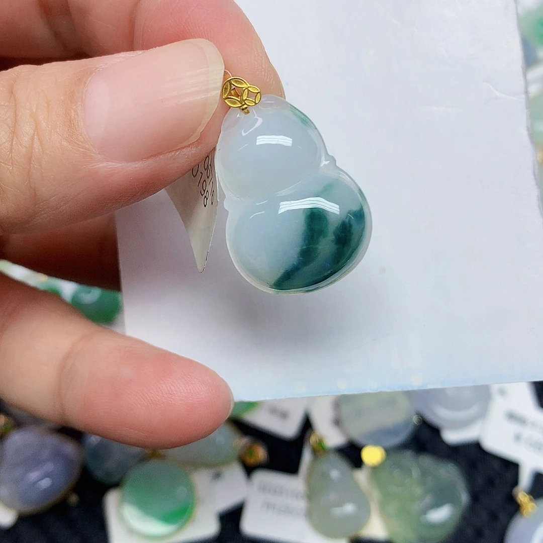 翡翠18K金镶嵌颈饰3556788