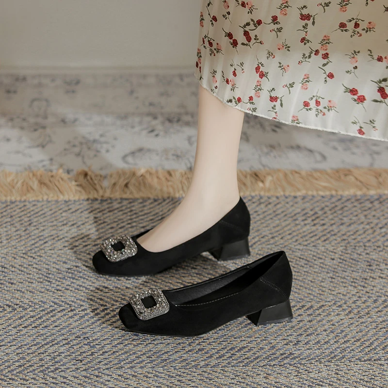 高跟鞋女不累脚高级感法式浅口单鞋女鞋新款复古绒面小黑鞋仙女风