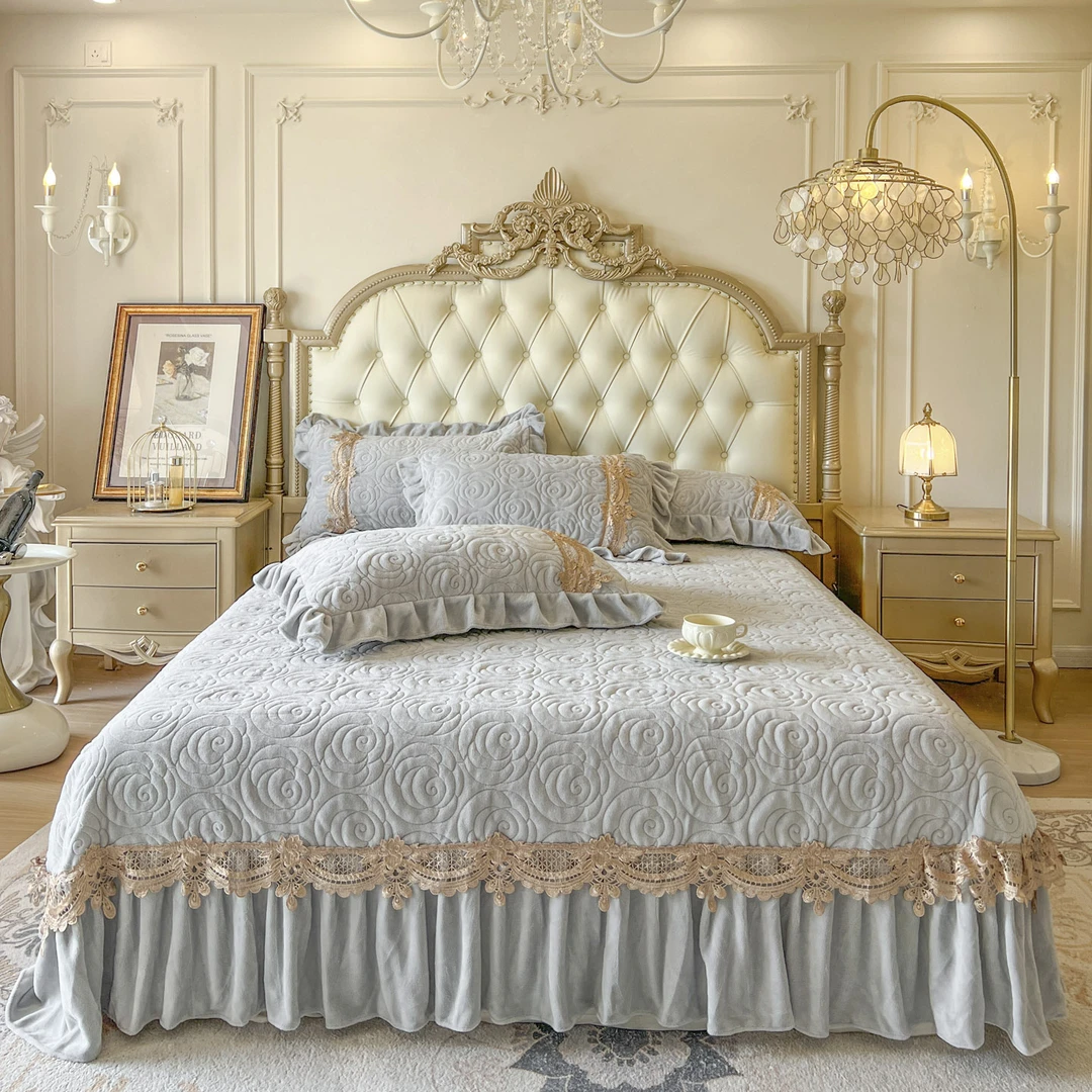 法式高档雕花牛奶绒夹棉床盖冬季加厚保暖双面绒花边被套罩床上品