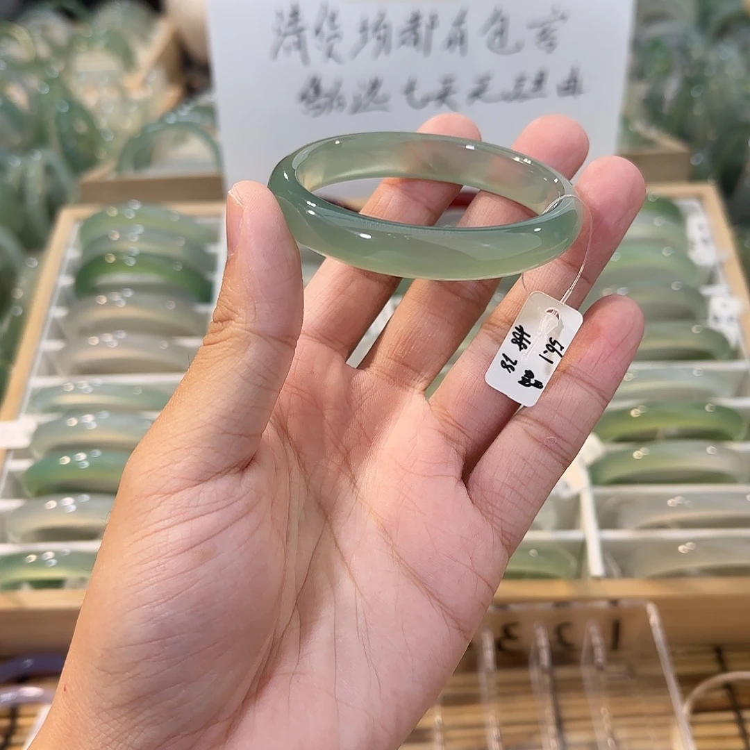 玛瑙/玉髓未镶嵌手镯圈口56.1