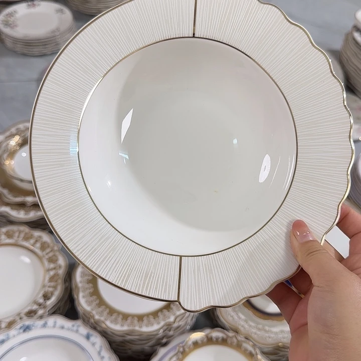 瓷9英寸扇贝草帽盘4个