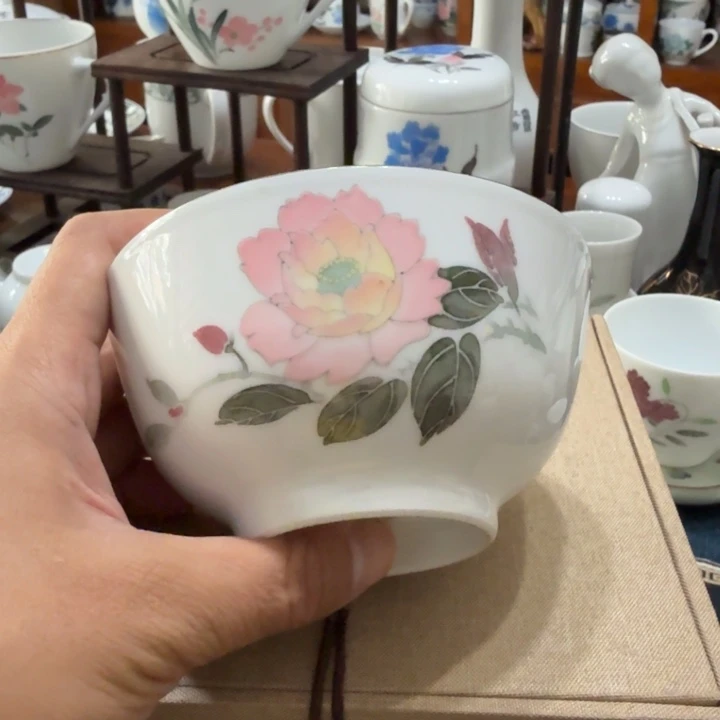 凯***莎醴陵蝴蝶碗11.5厘米微瑕福利