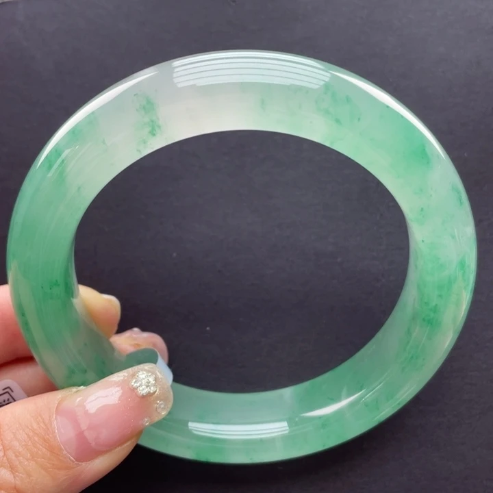 未镶嵌手镯石英质玉T**a