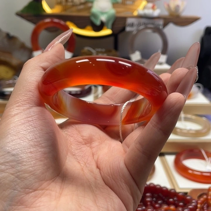 玛瑙/玉髓未镶嵌手镯