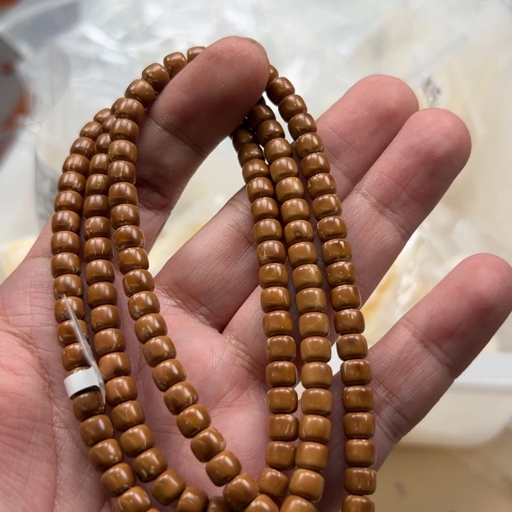 白玉菩提吊坠黄色3936