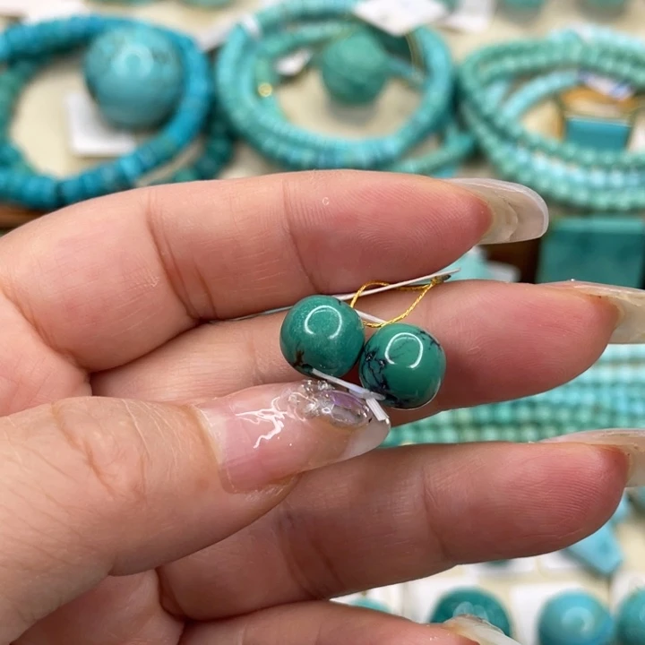 绿松石未镶嵌挂件